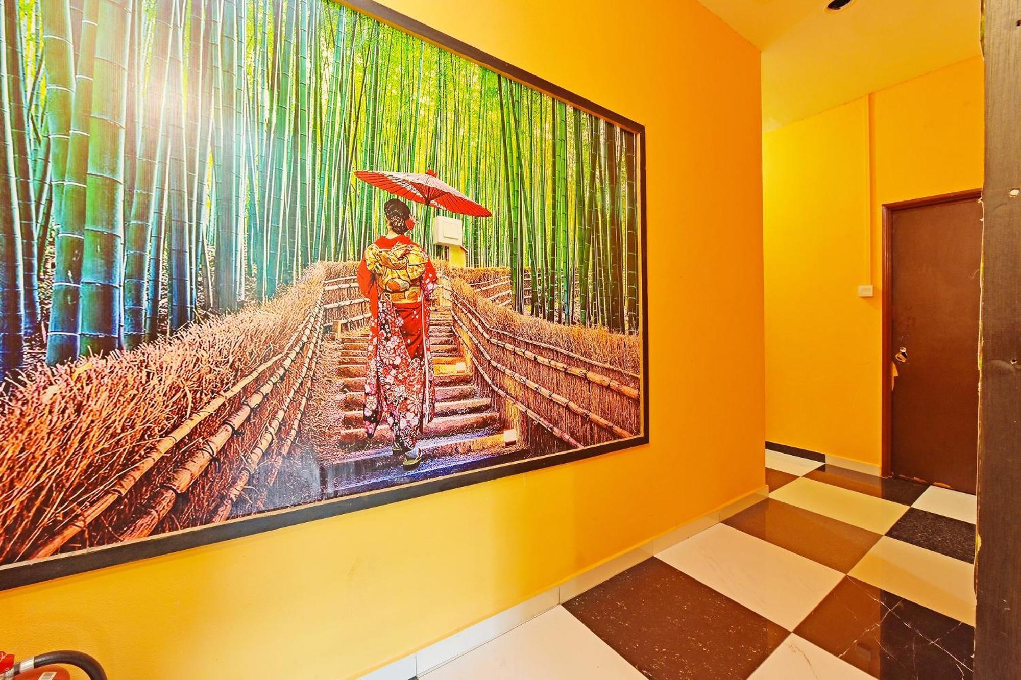 Oyo 873 Bamboo Inn Batu Ferringhi Eksteriør billede