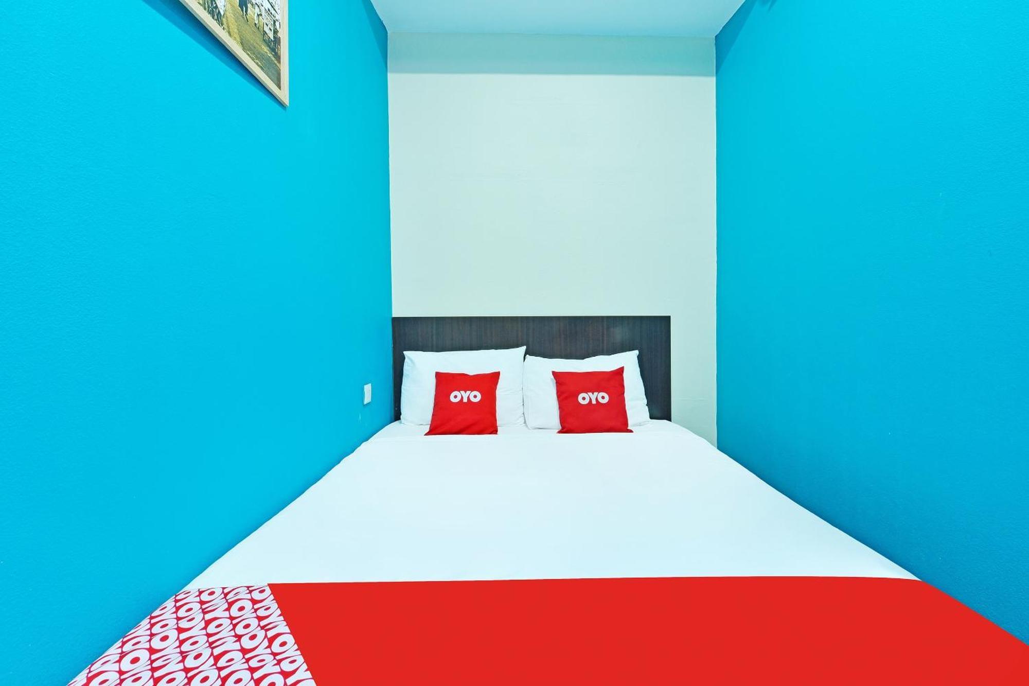Oyo 873 Bamboo Inn Batu Ferringhi Eksteriør billede